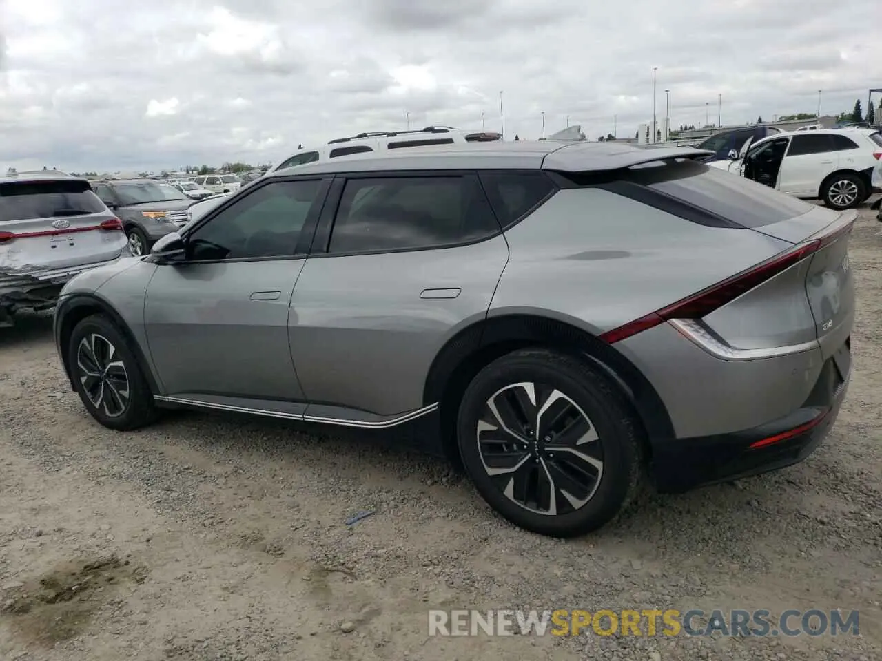 2 Photograph of a damaged car KNDC34LA1N5037486 KIA EV6 LIGHT 2022