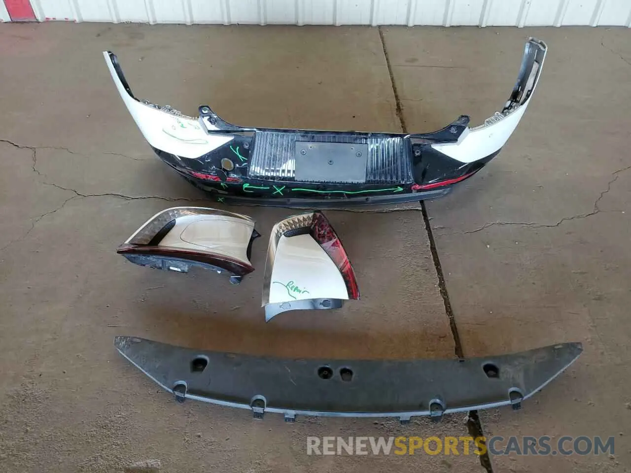 12 Photograph of a damaged car KNDC34LA2N5059822 KIA EV6 LIGHT 2022