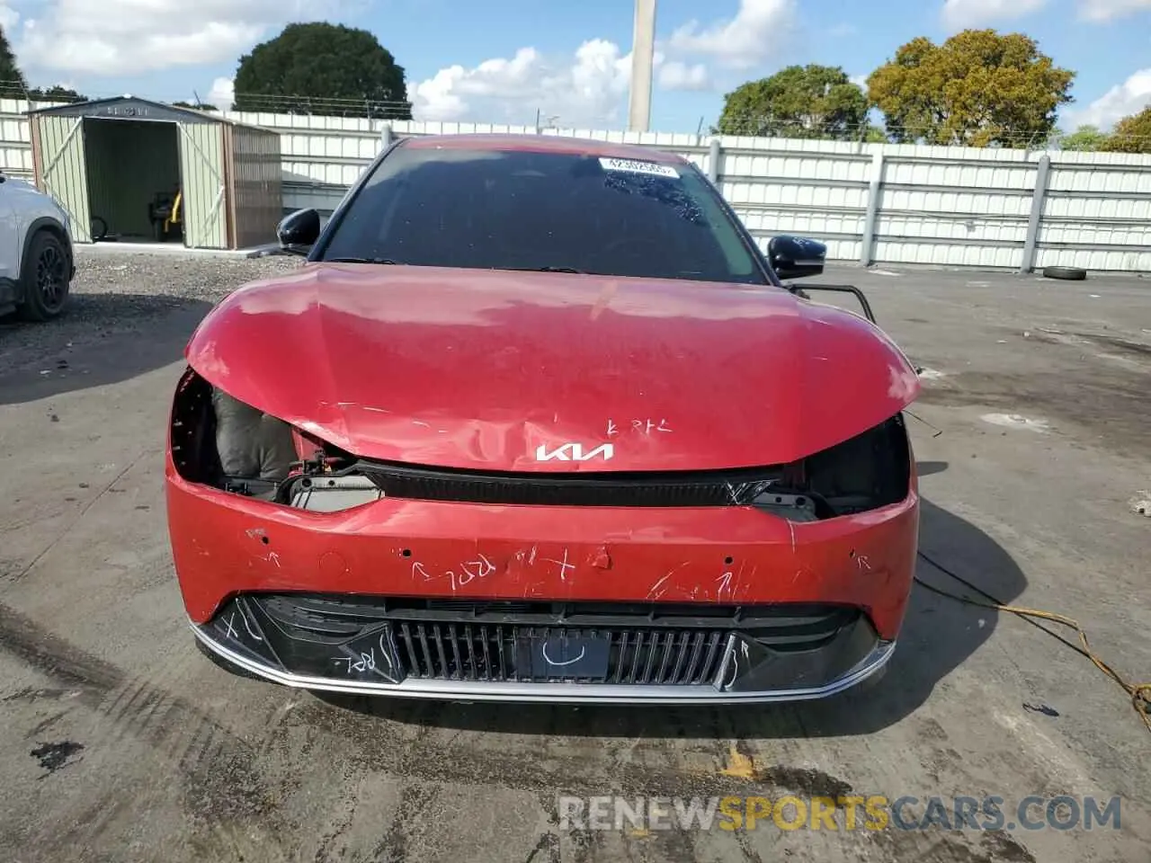 5 Photograph of a damaged car KNDC34LA2N5060355 KIA EV6 LIGHT 2022