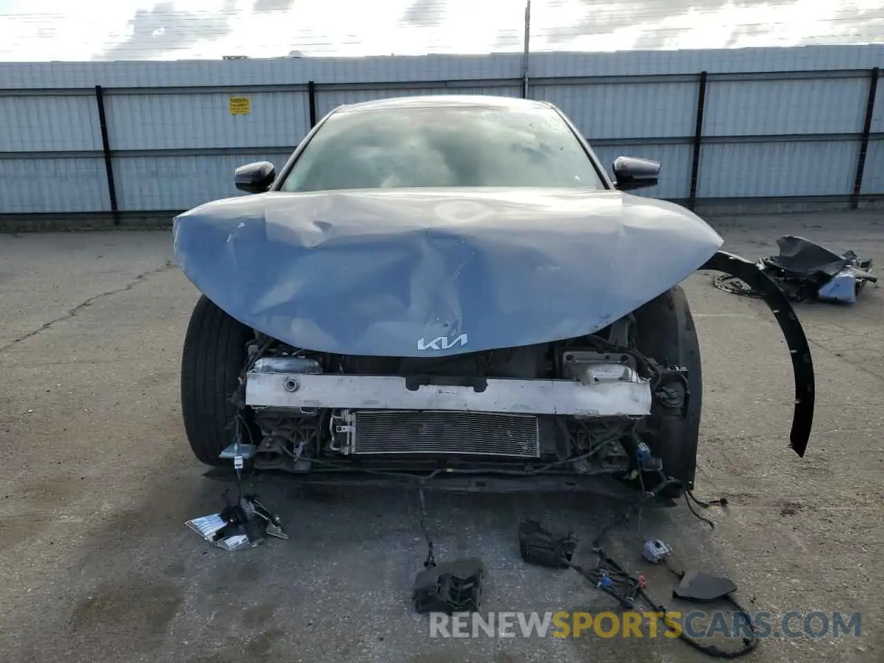 5 Photograph of a damaged car KNDC34LA9N5041656 KIA EV6 LIGHT 2022