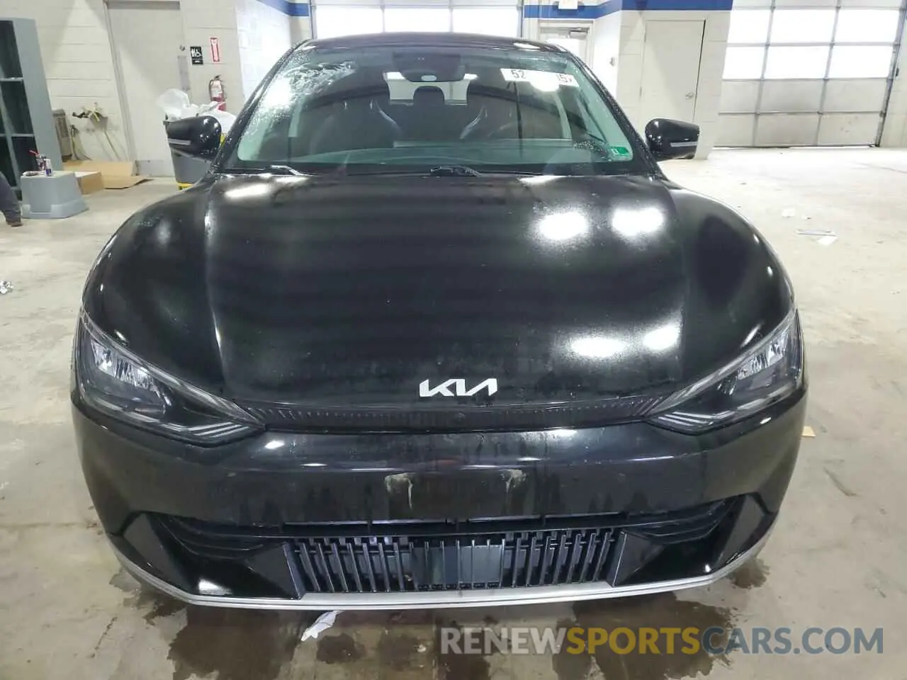 5 Photograph of a damaged car KNDC3DLC5N5068578 KIA EV6 LIGHT 2022