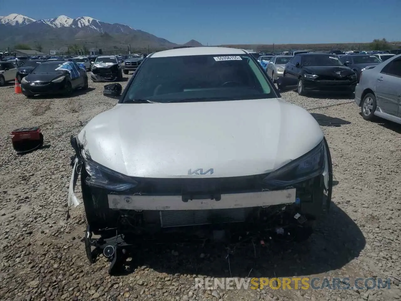 5 Photograph of a damaged car KNDC3DLC6N5034469 KIA EV6 LIGHT 2022
