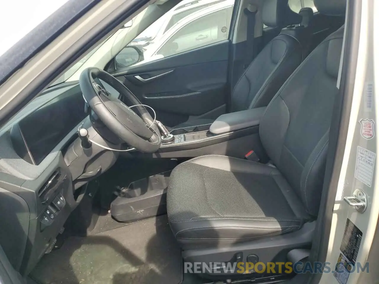 7 Photograph of a damaged car KNDC34LA6P5128501 KIA EV6 LIGHT 2023