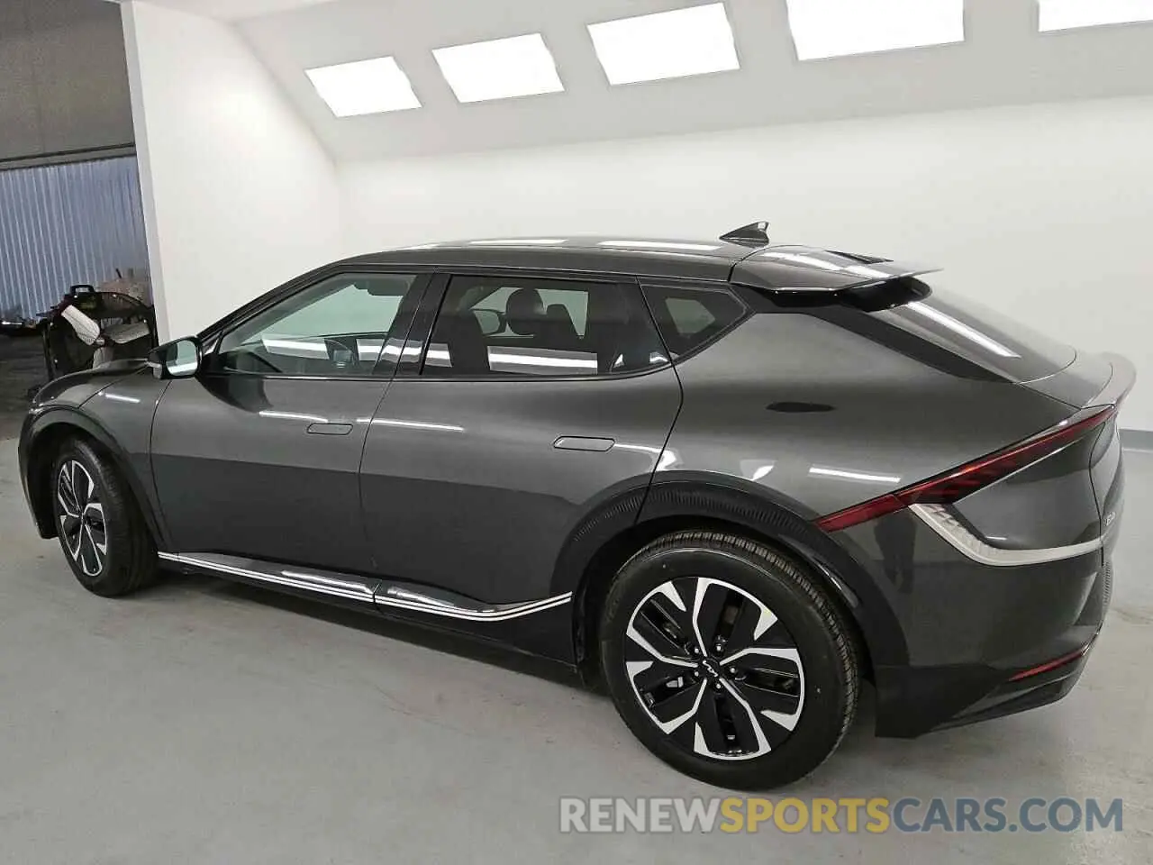 2 Photograph of a damaged car KNDC34LA6P5602124 KIA EV6 LIGHT 2023