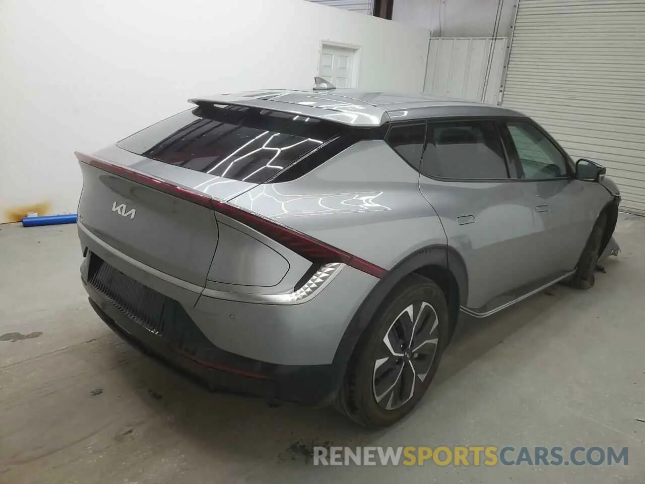 3 Photograph of a damaged car KNDC34LA6P5606271 KIA EV6 LIGHT 2023