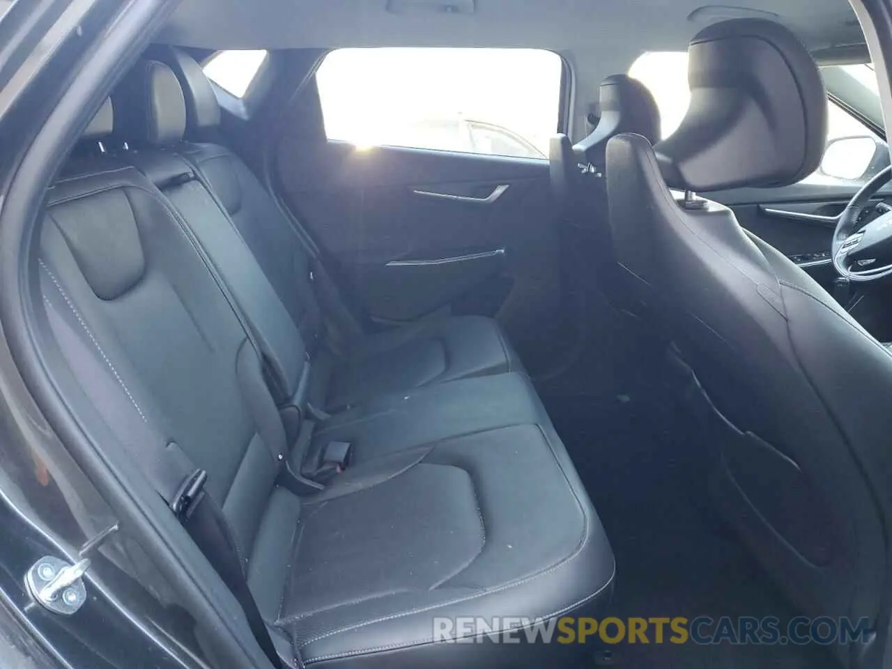 10 Photograph of a damaged car KNDC34LA8P5612010 KIA EV6 LIGHT 2023
