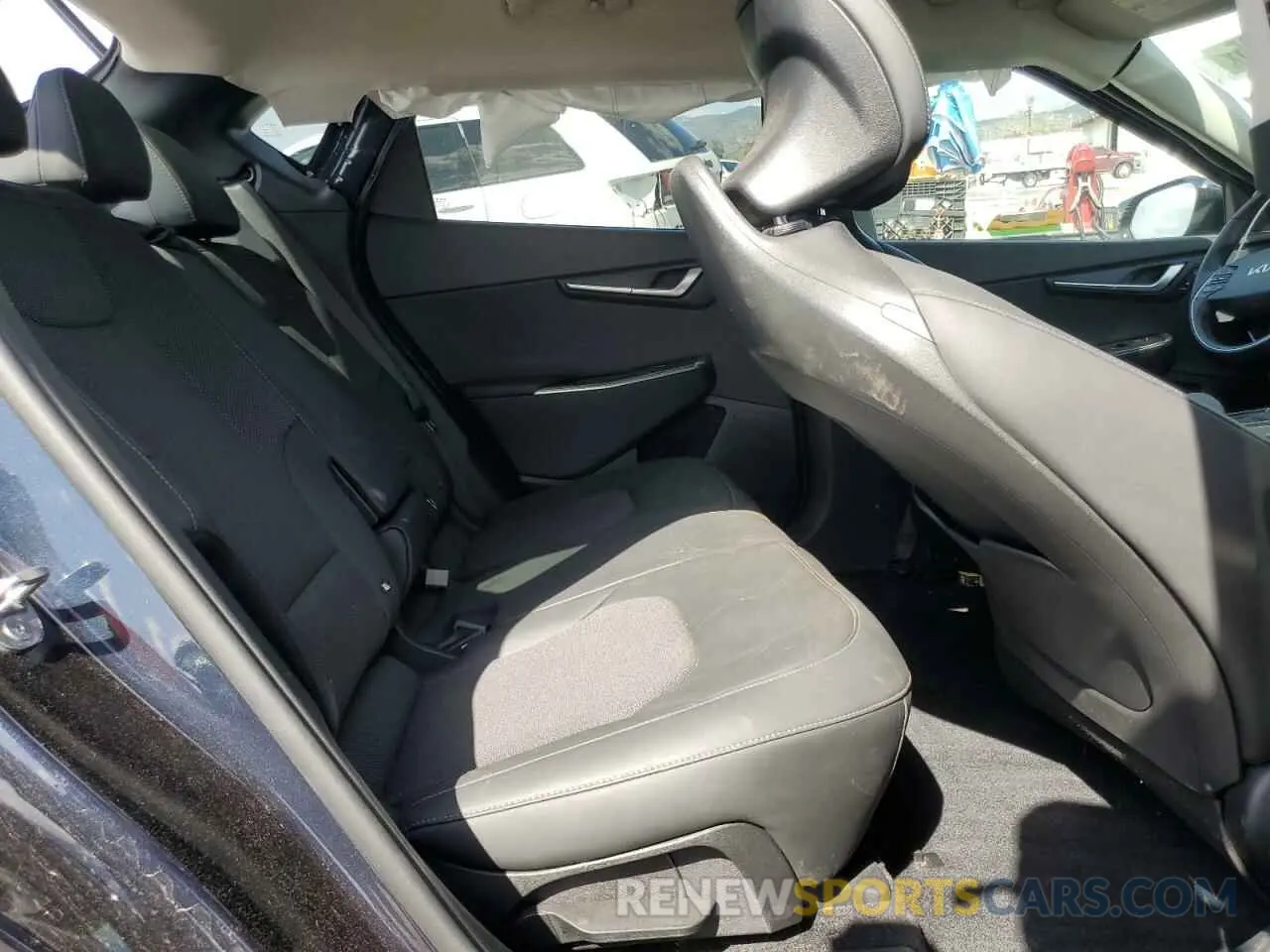 10 Photograph of a damaged car KNDC34LA1R5220408 KIA EV6 LIGHT 2024