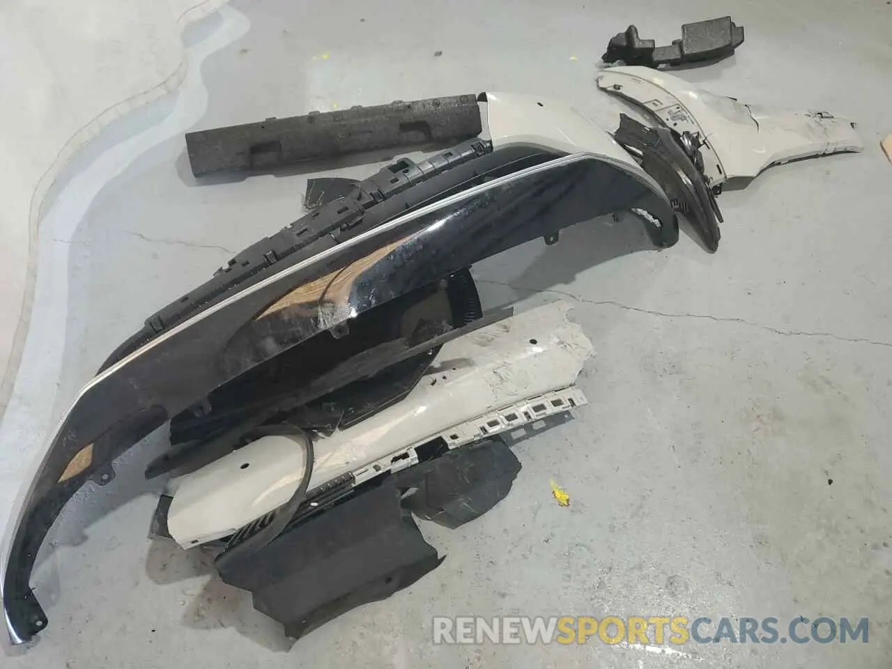 13 Photograph of a damaged car KNDC34LA2R5192134 KIA EV6 LIGHT 2024