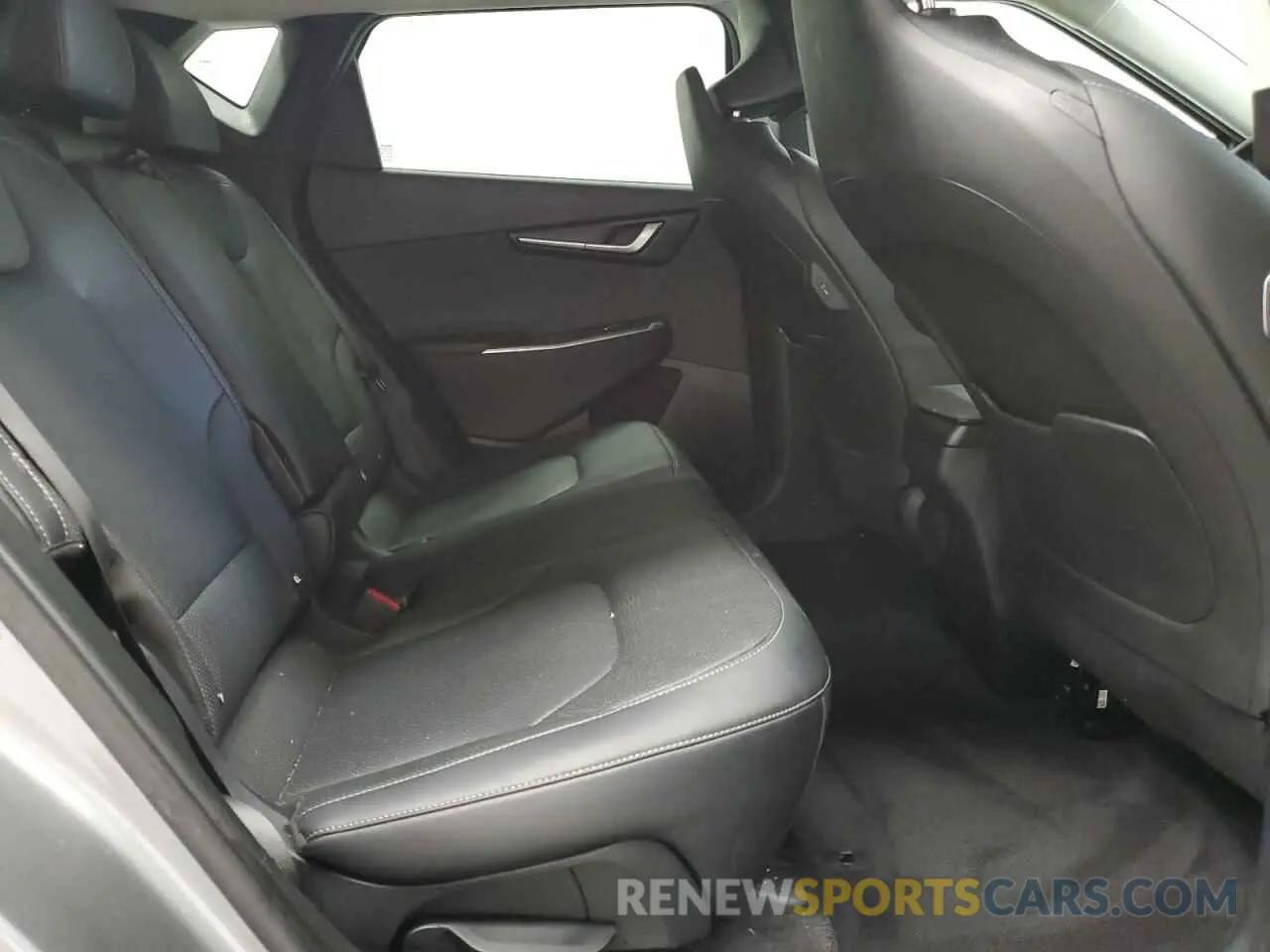 10 Photograph of a damaged car KNDC34LA4R5201979 KIA EV6 LIGHT 2024