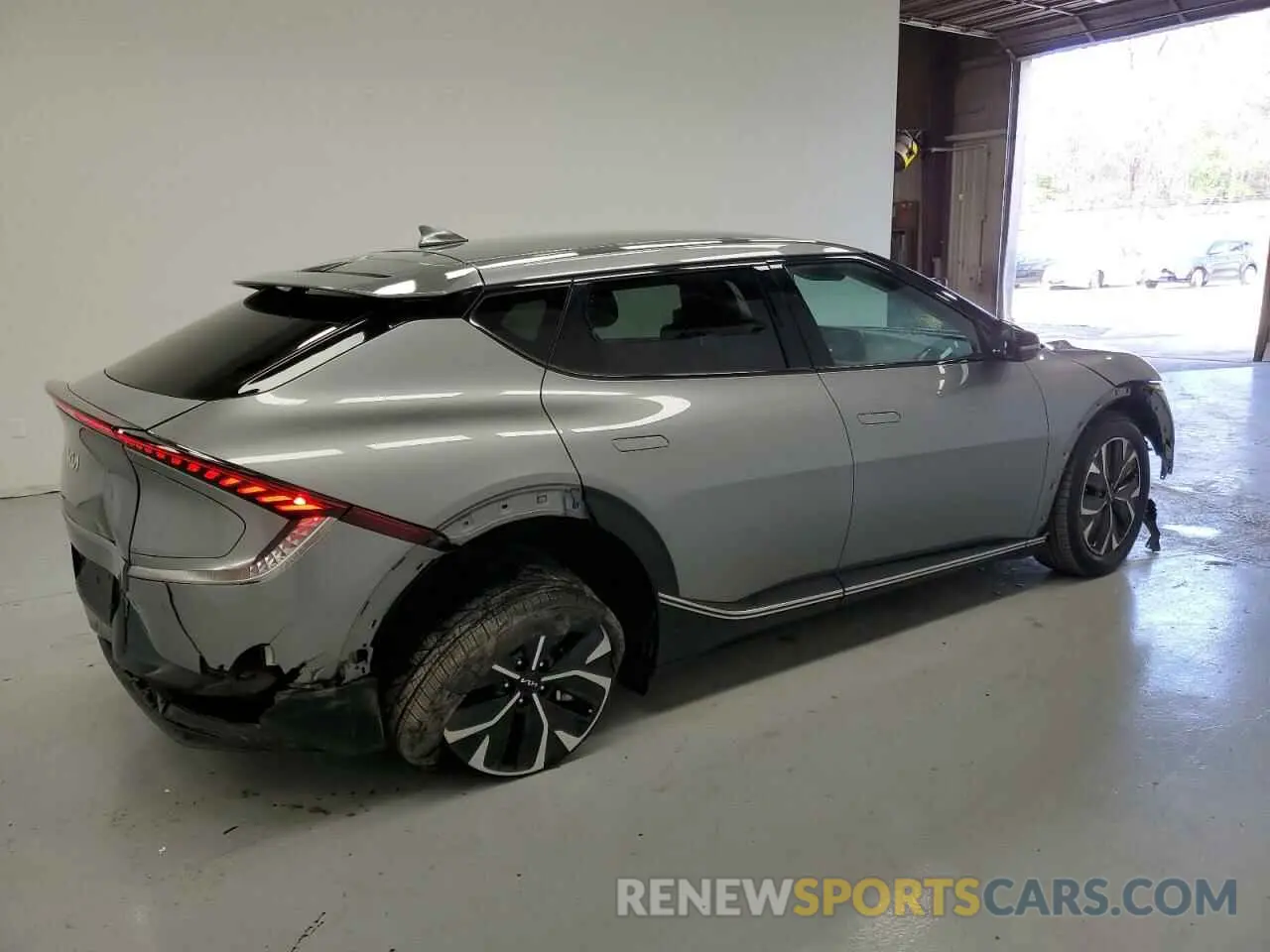 3 Photograph of a damaged car KNDC34LA4R5201979 KIA EV6 LIGHT 2024