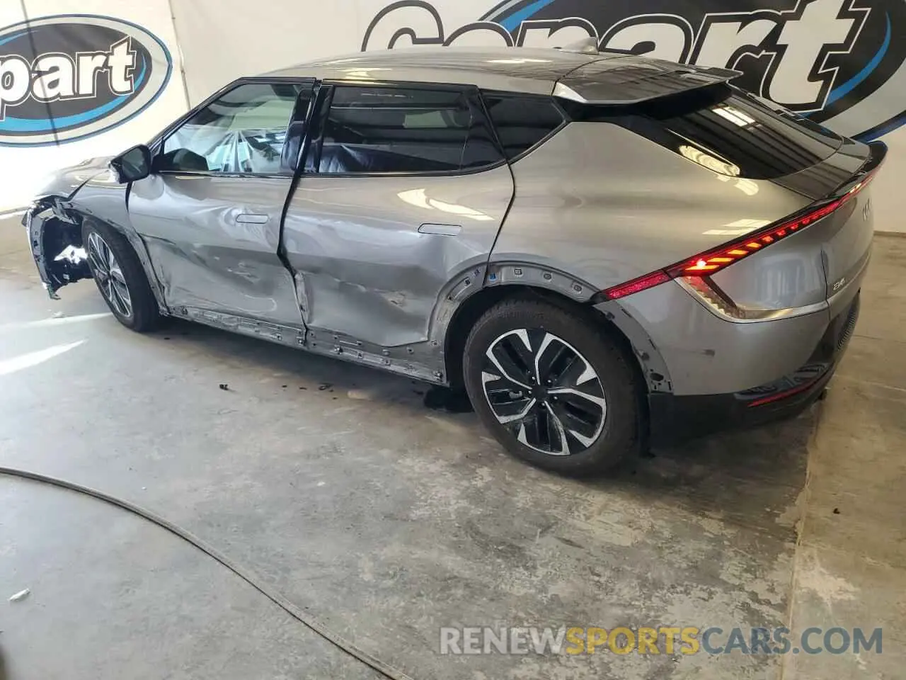 2 Photograph of a damaged car KNDC34LA5R5183380 KIA EV6 LIGHT 2024