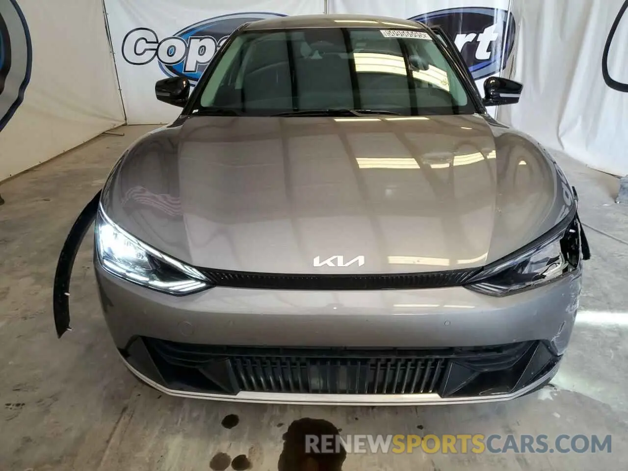 5 Photograph of a damaged car KNDC34LA5R5183380 KIA EV6 LIGHT 2024