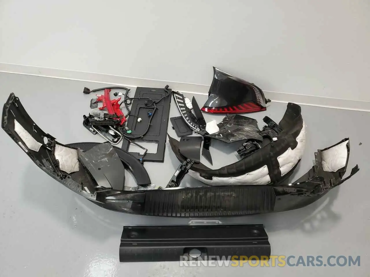 12 Photograph of a damaged car KNDC34LA5R5202221 KIA EV6 LIGHT 2024