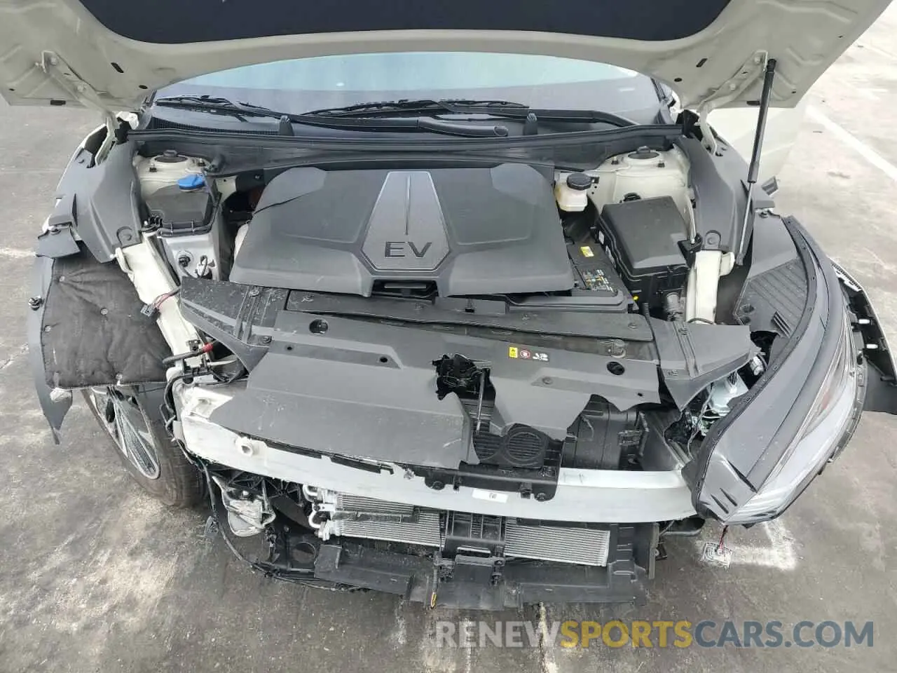 13 Photograph of a damaged car KNDC34LA6R5224440 KIA EV6 LIGHT 2024