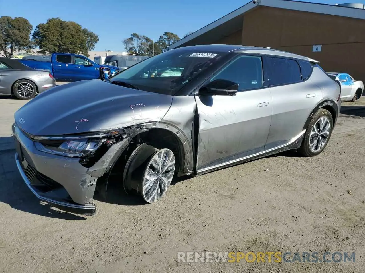 1 Photograph of a damaged car KNDC3DLC2R5186304 KIA EV6 LIGHT 2024