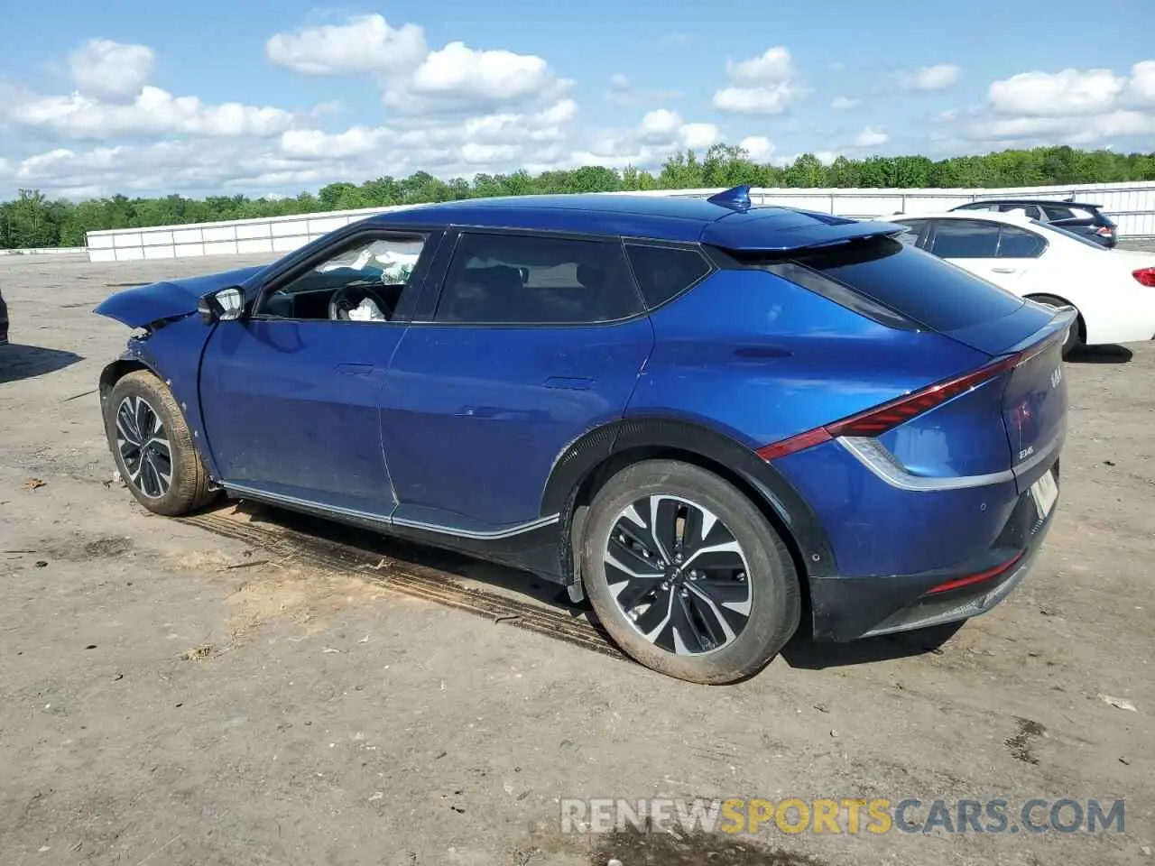 2 Photograph of a damaged car KNDC3DLC2R5615571 KIA EV6 LIGHT 2024