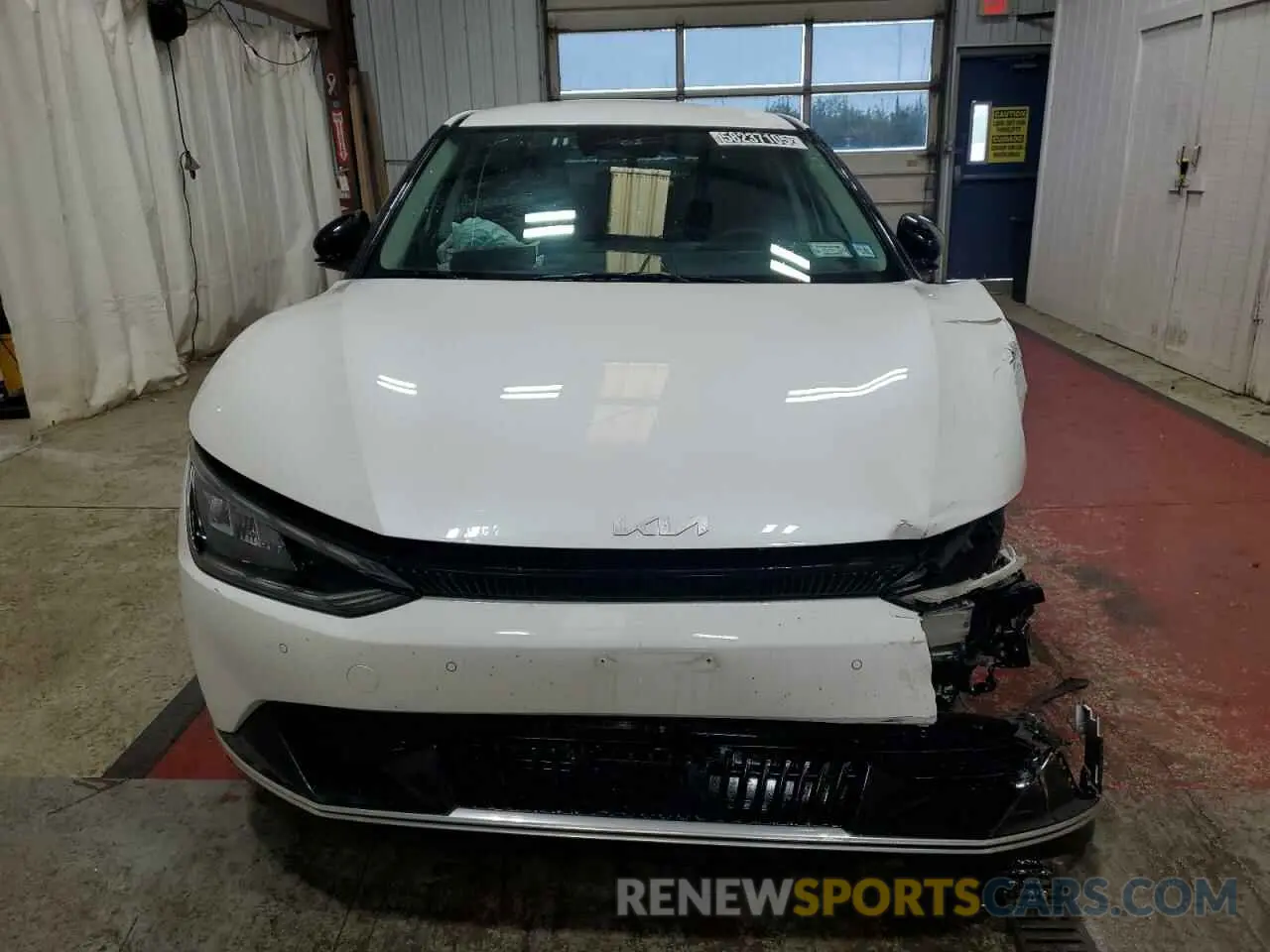 5 Photograph of a damaged car KNDC3DLC3R5211727 KIA EV6 LIGHT 2024