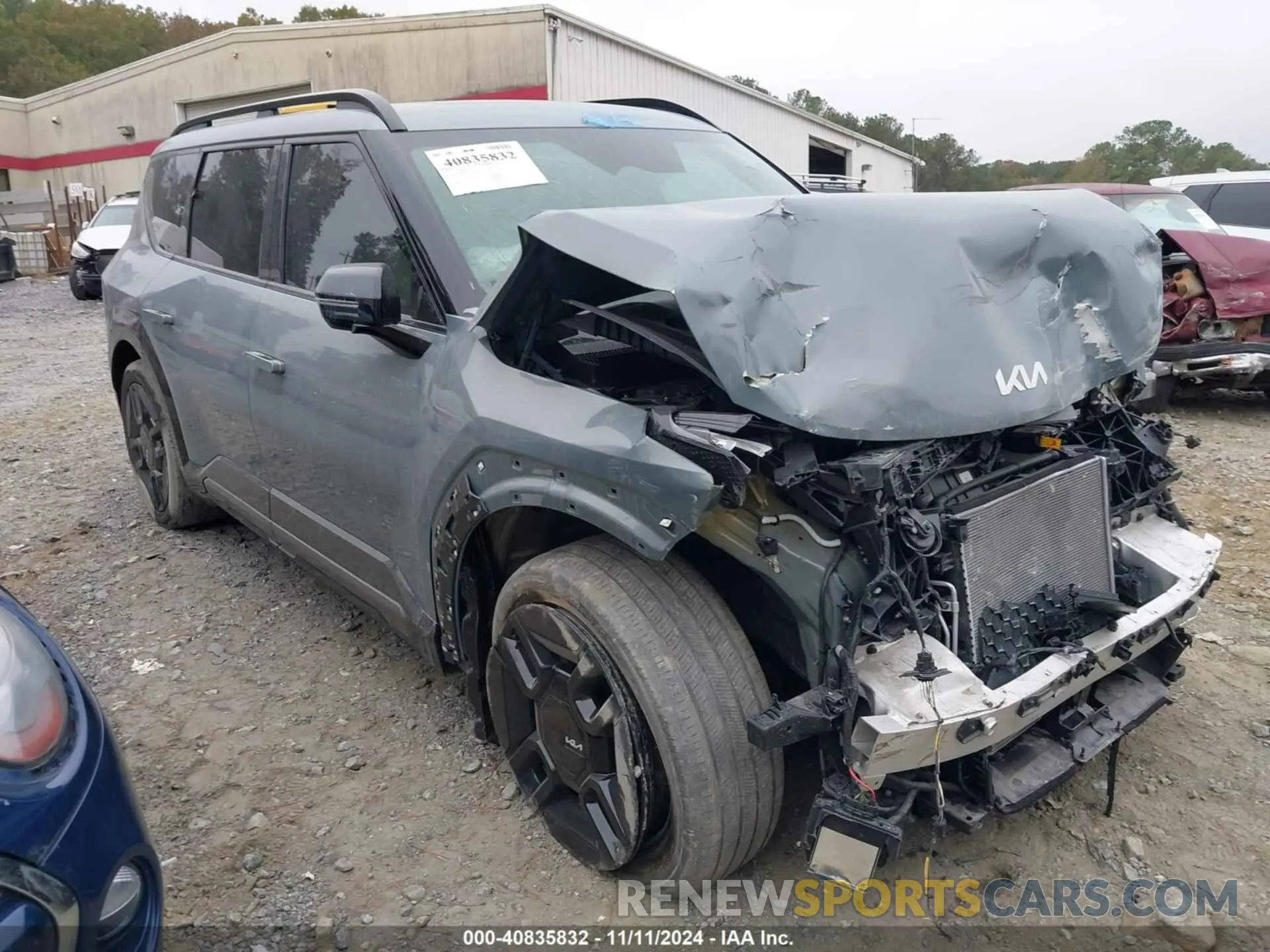 13 Photograph of a damaged car KNDAEFS54R6030209 KIA EV9 2024