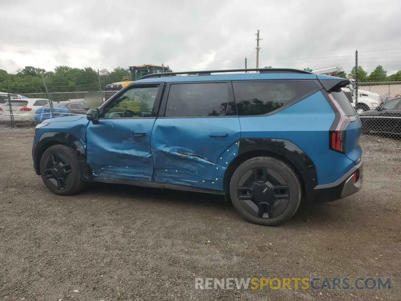 2 Photograph of a damaged car KNDAEFS54R6043364 KIA EV9 GT LIN 2024