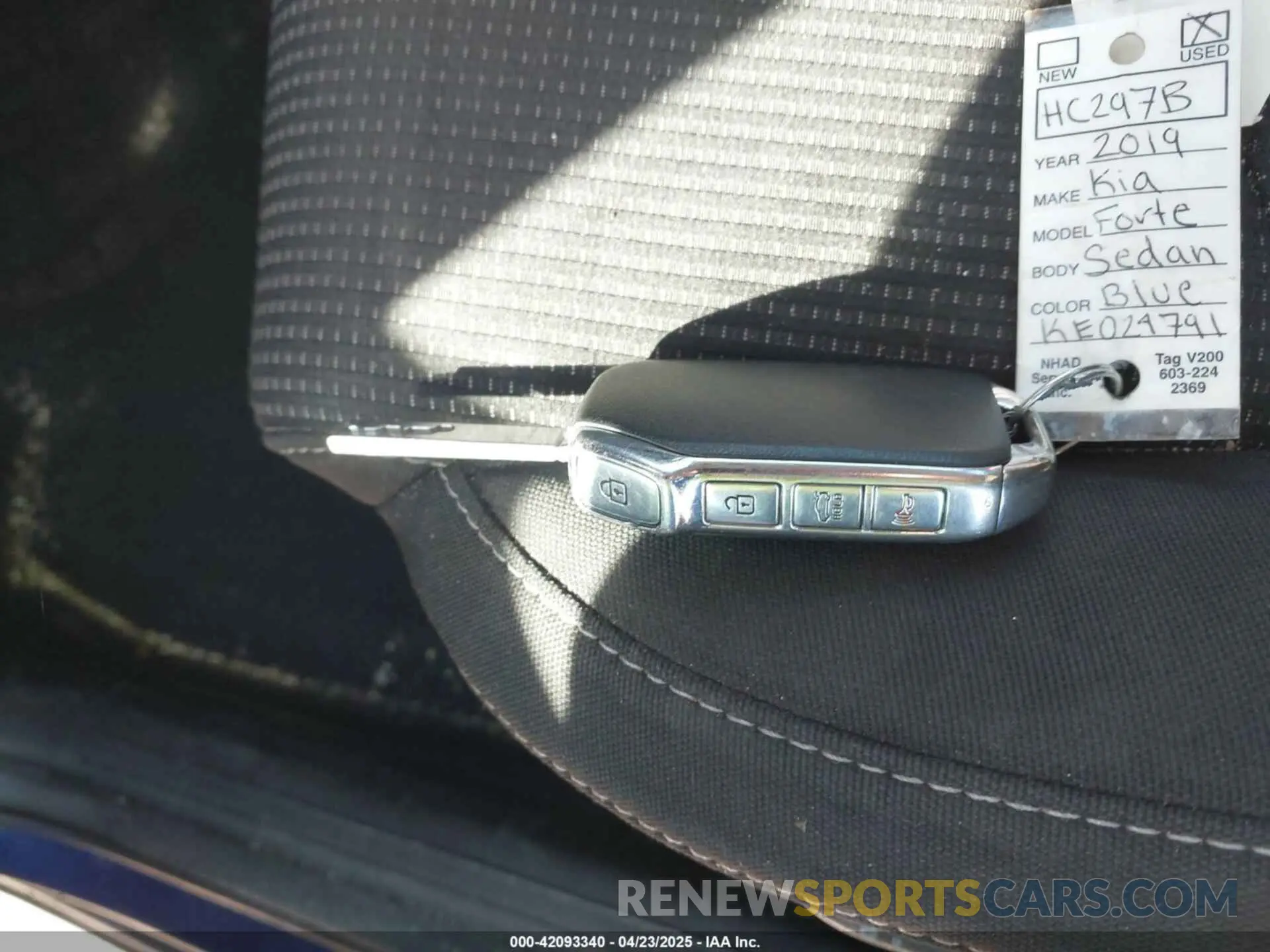 11 Photograph of a damaged car 3KPF24AD0KE024791 KIA FORTE 2019
