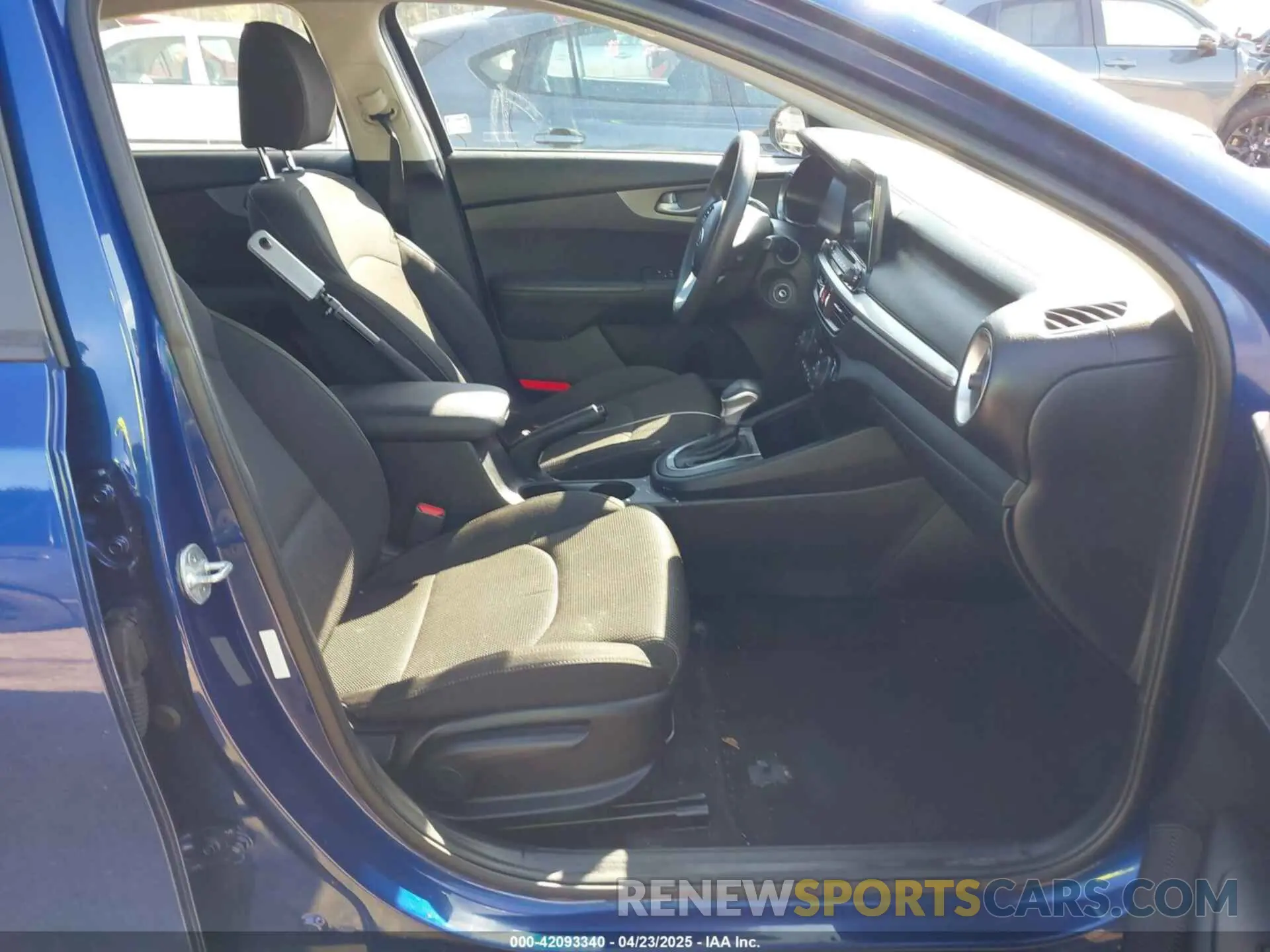 5 Photograph of a damaged car 3KPF24AD0KE024791 KIA FORTE 2019