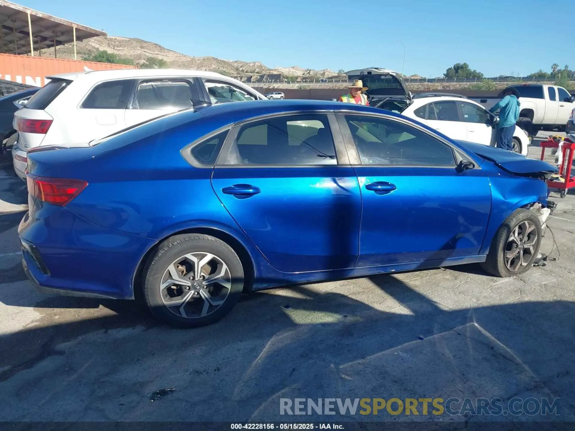 13 Photograph of a damaged car 3KPF24AD0KE028369 KIA FORTE 2019