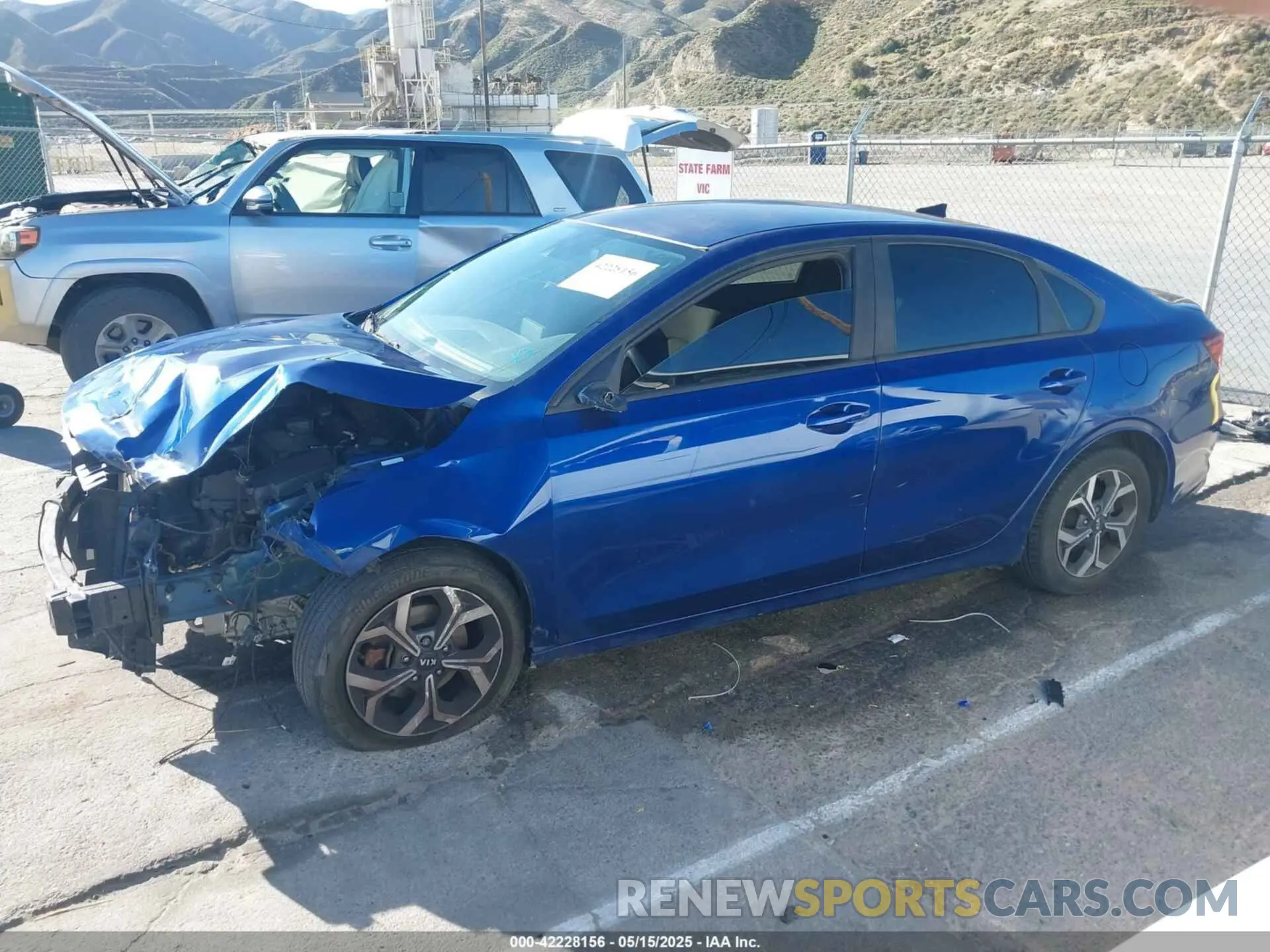 14 Photograph of a damaged car 3KPF24AD0KE028369 KIA FORTE 2019