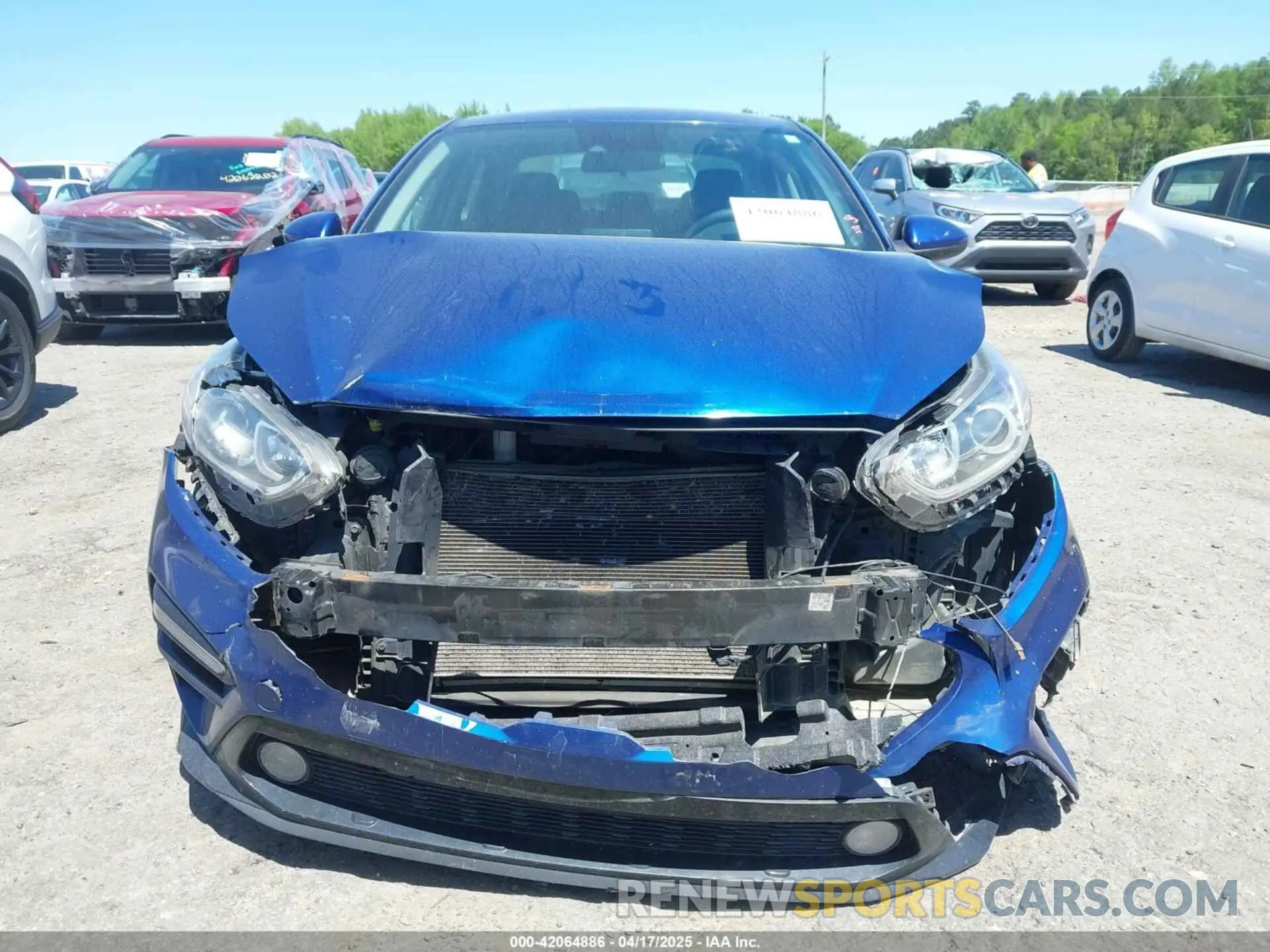 12 Photograph of a damaged car 3KPF24AD0KE031580 KIA FORTE 2019