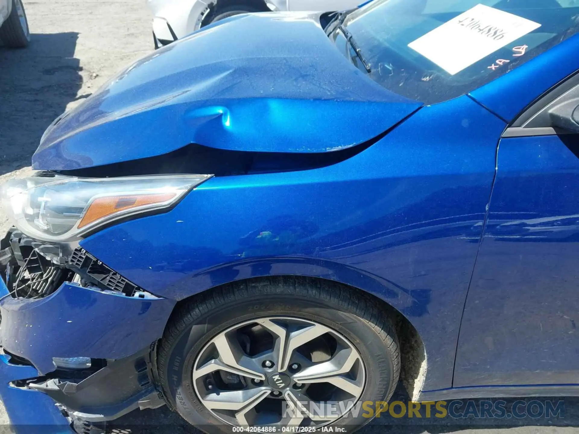 17 Photograph of a damaged car 3KPF24AD0KE031580 KIA FORTE 2019