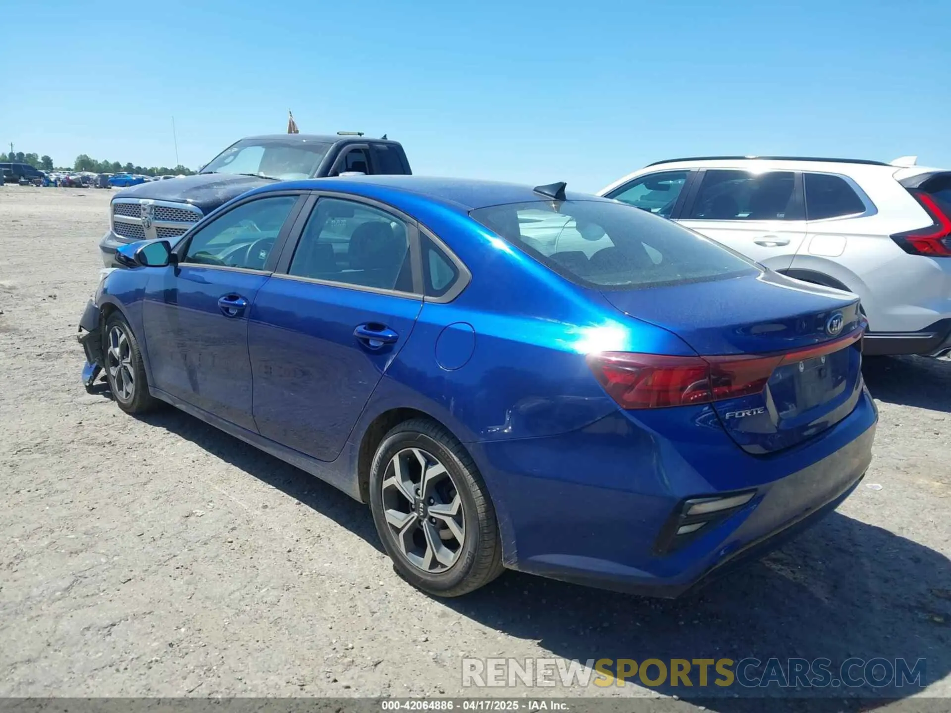 3 Photograph of a damaged car 3KPF24AD0KE031580 KIA FORTE 2019