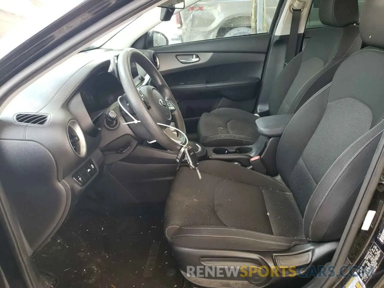 7 Photograph of a damaged car 3KPF24AD0KE048539 KIA FORTE 2019