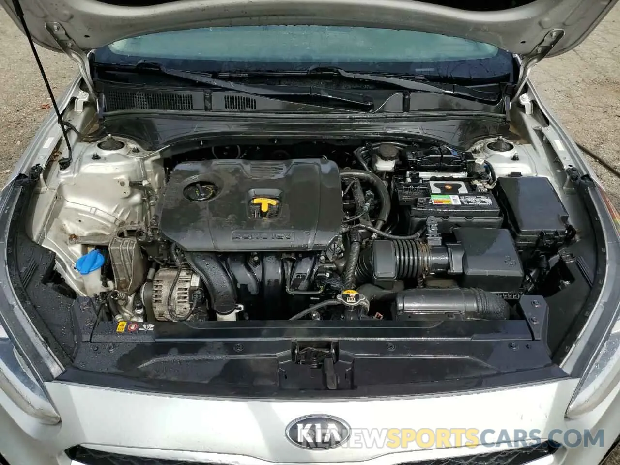 11 Photograph of a damaged car 3KPF24AD0KE055331 KIA FORTE 2019