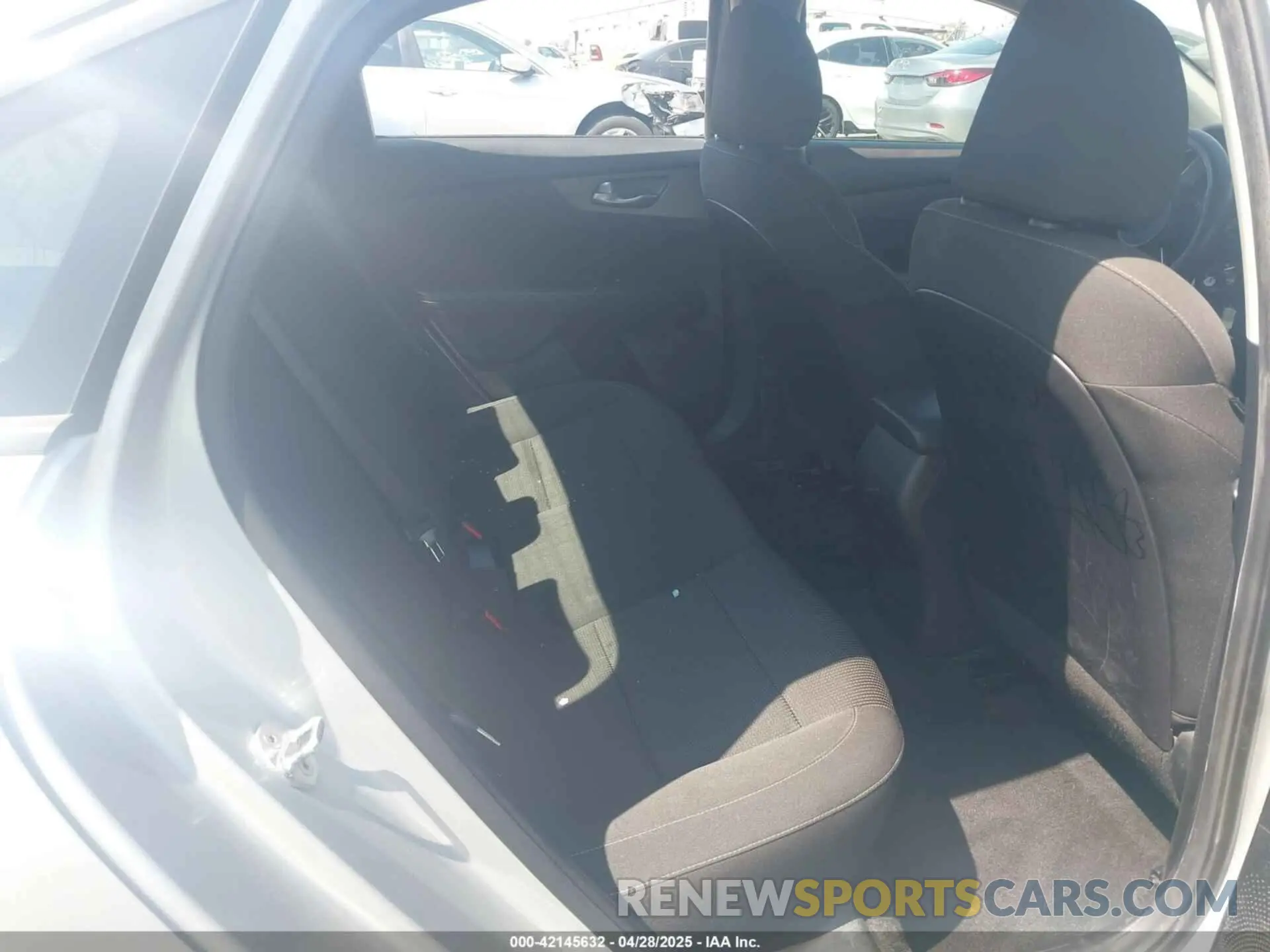 8 Photograph of a damaged car 3KPF24AD0KE066653 KIA FORTE 2019