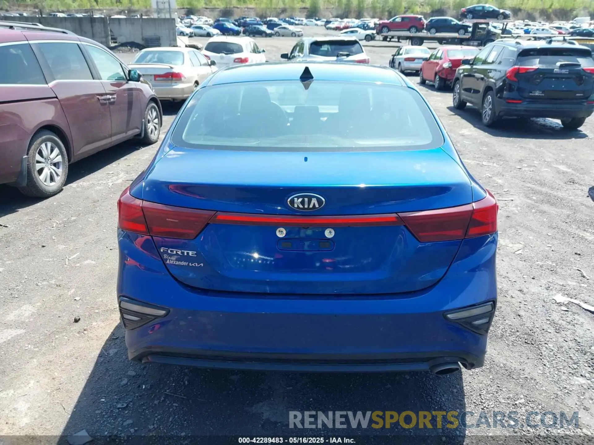 16 Photograph of a damaged car 3KPF24AD0KE086787 KIA FORTE 2019