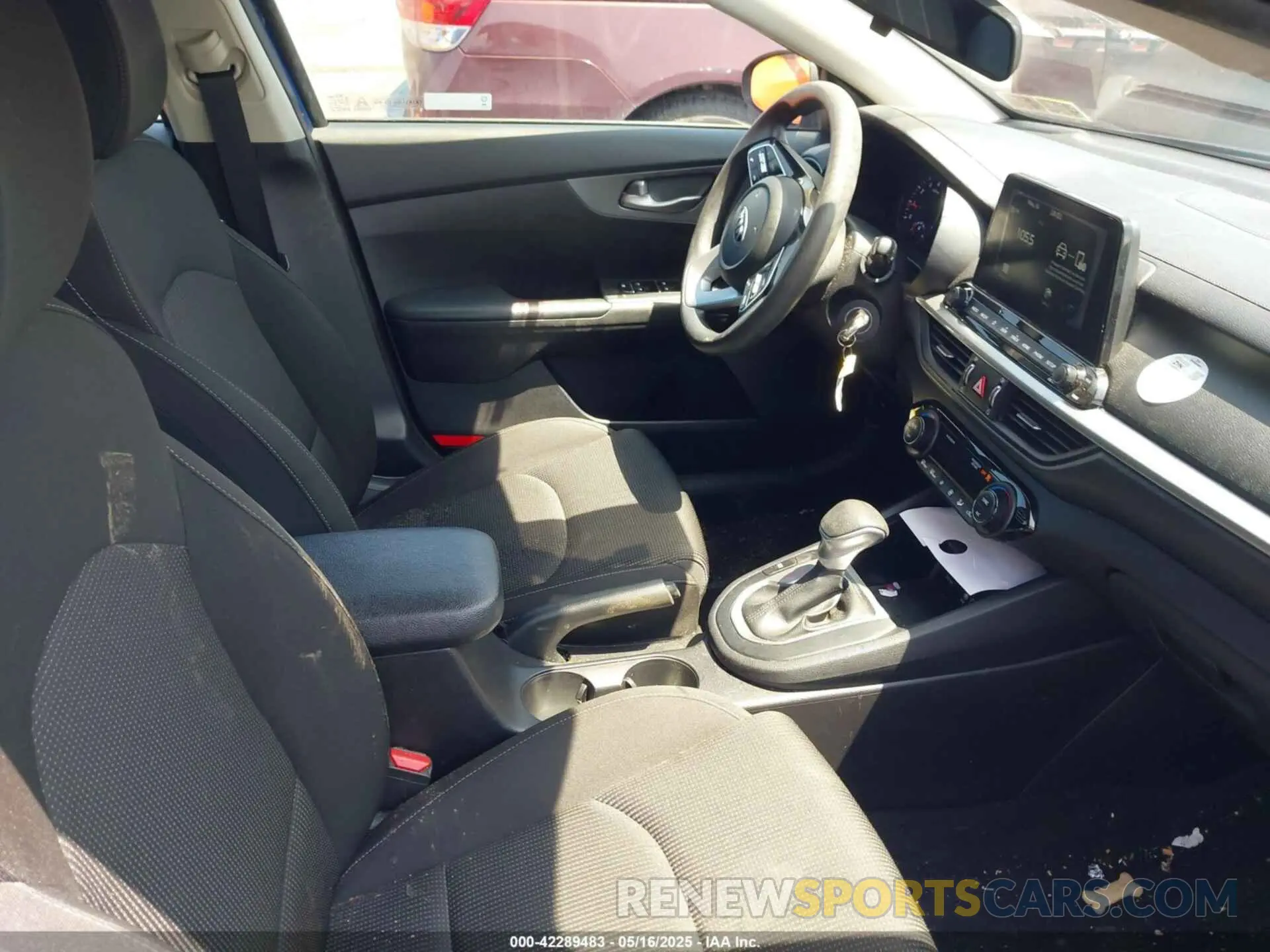5 Photograph of a damaged car 3KPF24AD0KE086787 KIA FORTE 2019