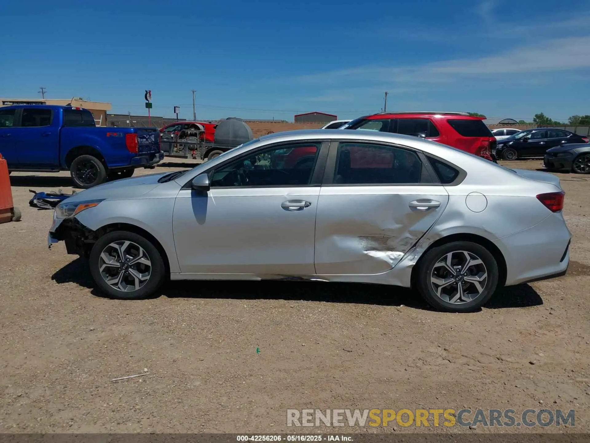 14 Photograph of a damaged car 3KPF24AD0KE091066 KIA FORTE 2019