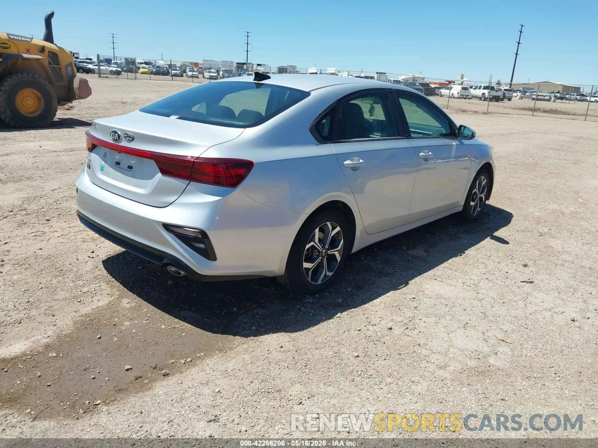 4 Photograph of a damaged car 3KPF24AD0KE091066 KIA FORTE 2019