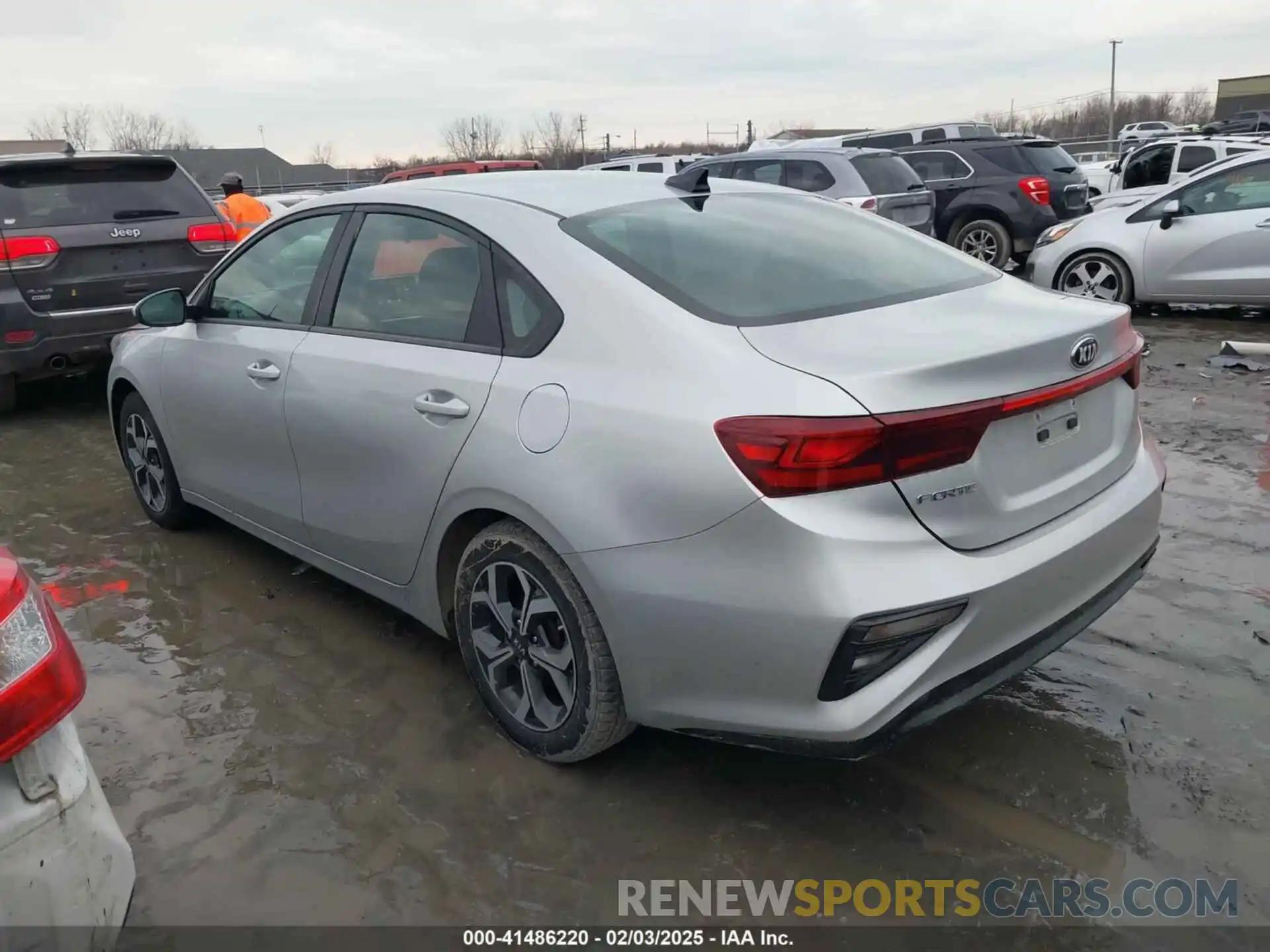 3 Photograph of a damaged car 3KPF24AD0KE095053 KIA FORTE 2019