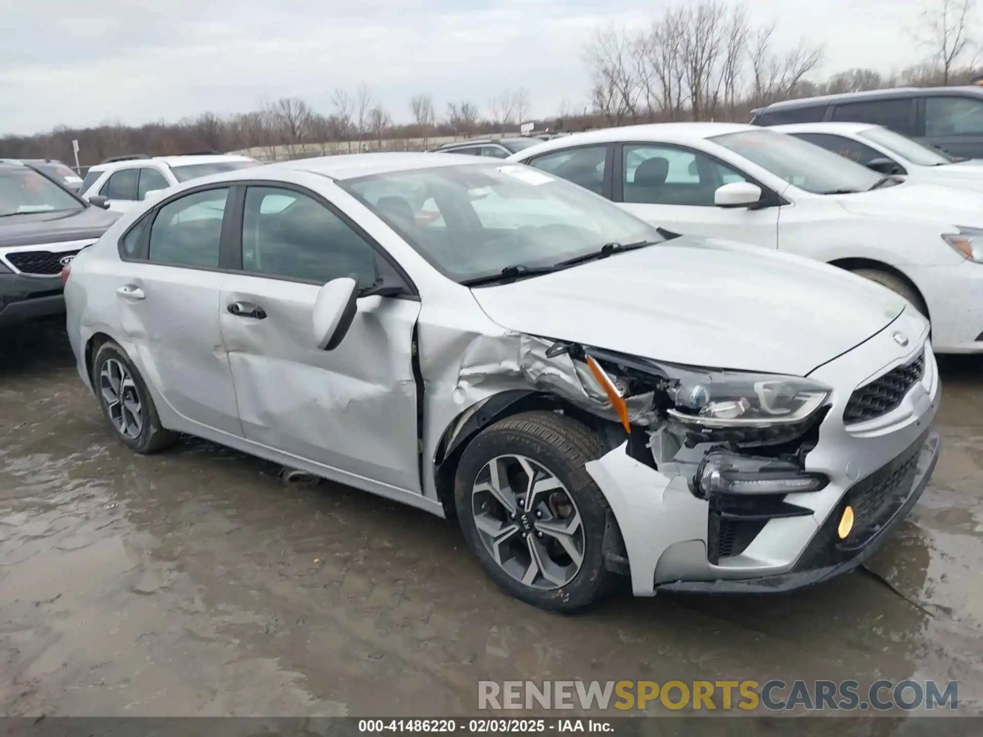 6 Photograph of a damaged car 3KPF24AD0KE095053 KIA FORTE 2019