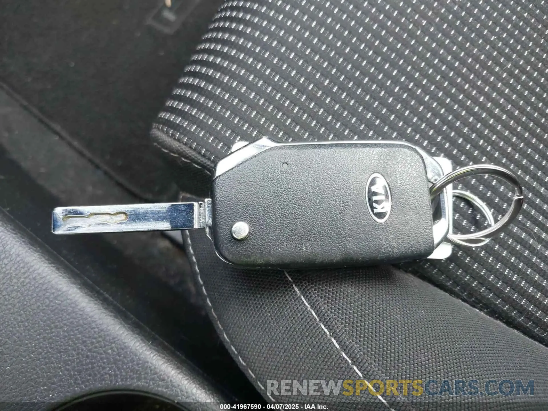 11 Photograph of a damaged car 3KPF24AD0KE095571 KIA FORTE 2019
