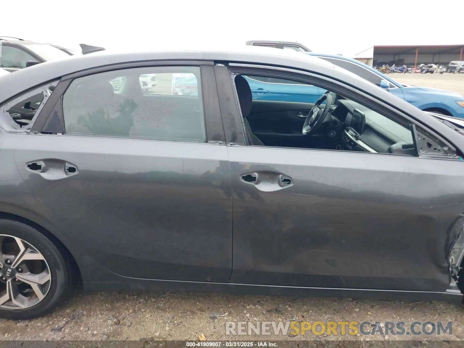 19 Photograph of a damaged car 3KPF24AD0KE097627 KIA FORTE 2019