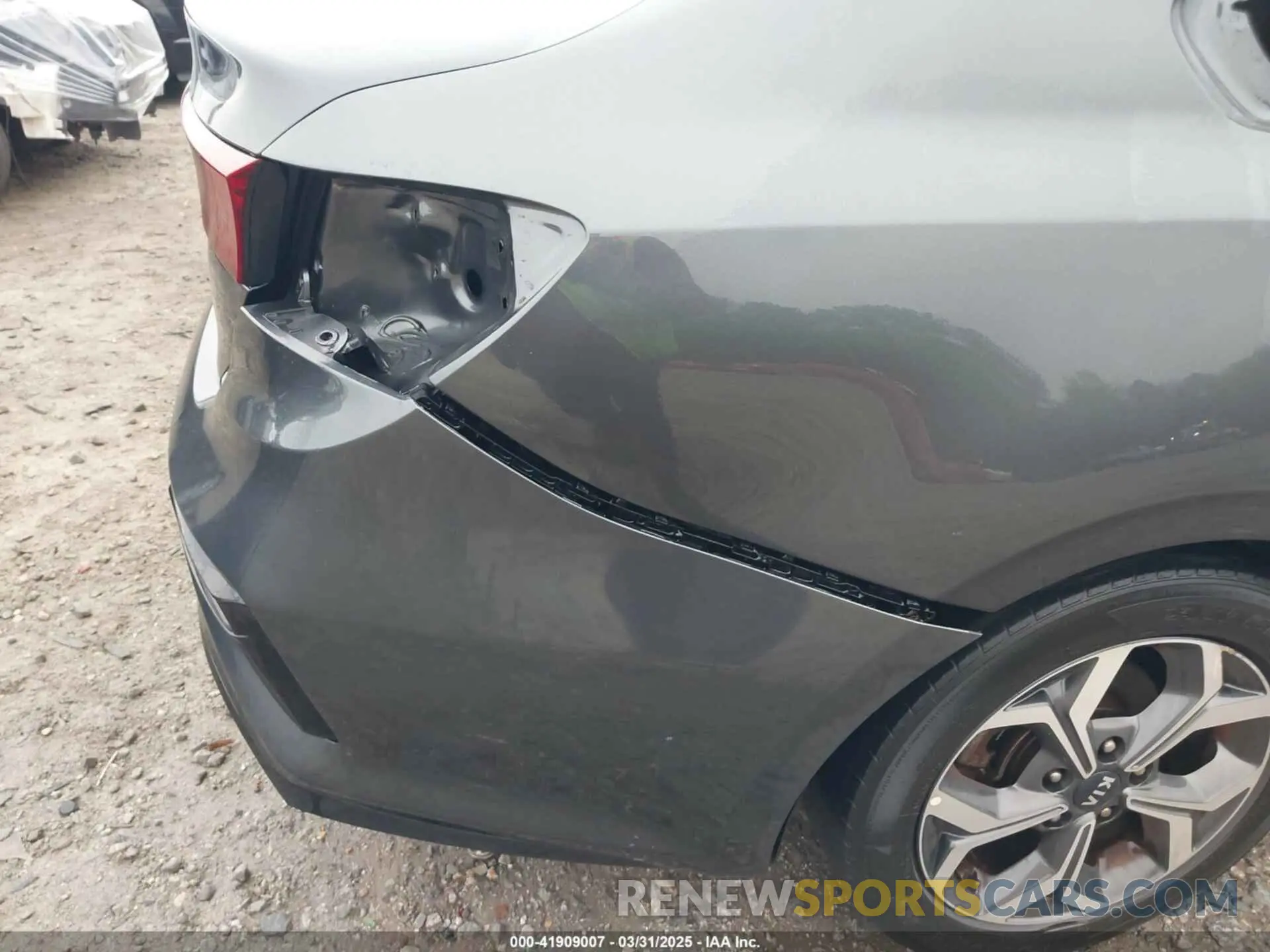 20 Photograph of a damaged car 3KPF24AD0KE097627 KIA FORTE 2019