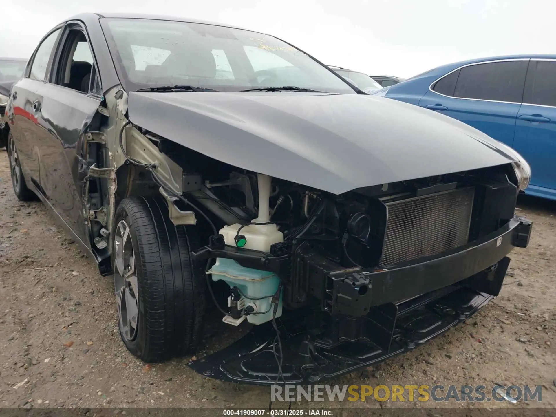 6 Photograph of a damaged car 3KPF24AD0KE097627 KIA FORTE 2019