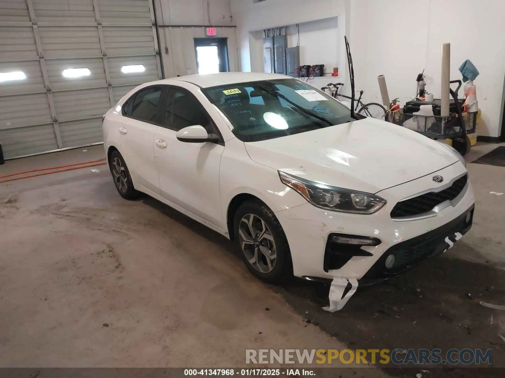 1 Photograph of a damaged car 3KPF24AD0KE101093 KIA FORTE 2019