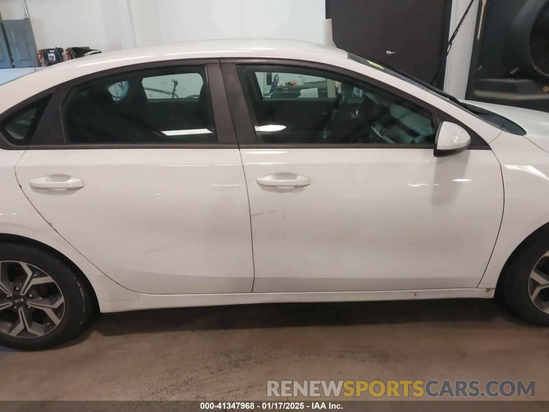 12 Photograph of a damaged car 3KPF24AD0KE101093 KIA FORTE 2019