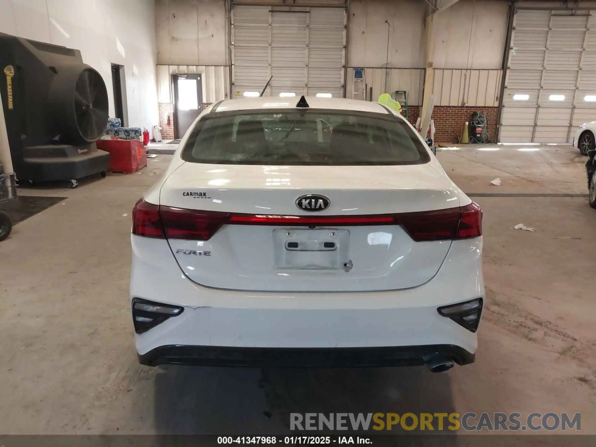 15 Photograph of a damaged car 3KPF24AD0KE101093 KIA FORTE 2019