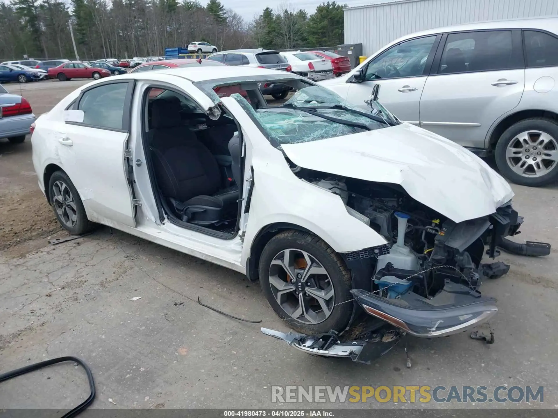 1 Photograph of a damaged car 3KPF24AD0KE103717 KIA FORTE 2019