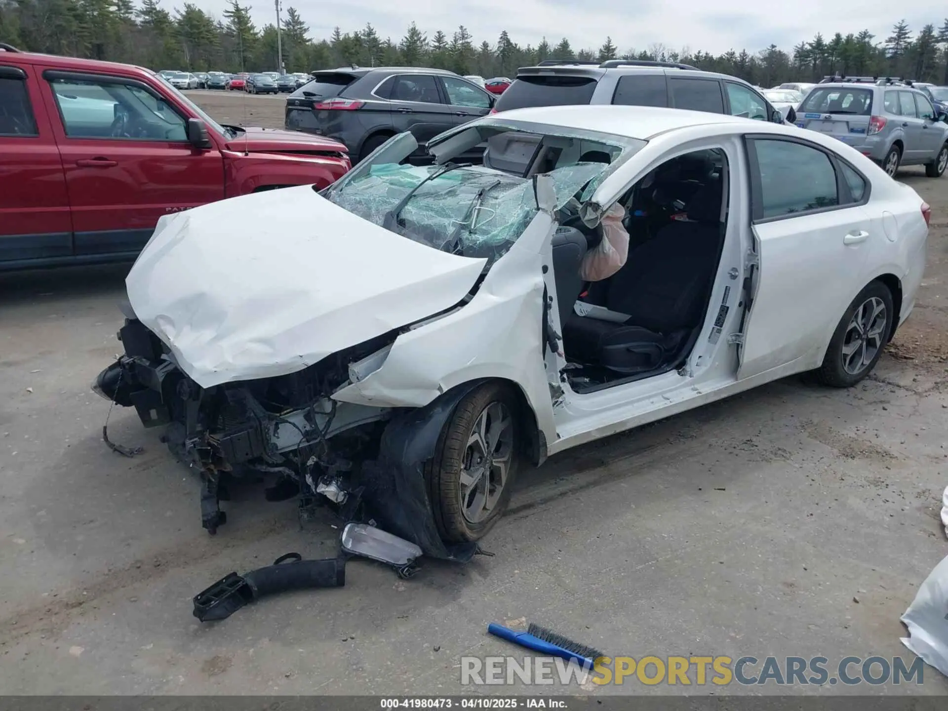 2 Photograph of a damaged car 3KPF24AD0KE103717 KIA FORTE 2019