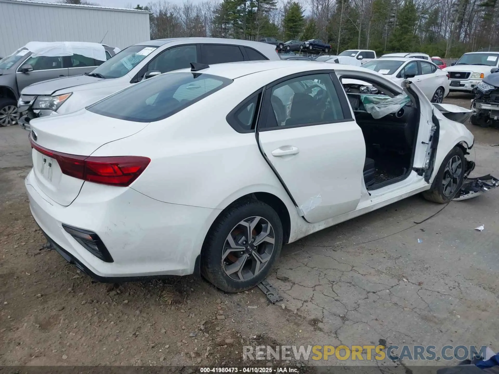 4 Photograph of a damaged car 3KPF24AD0KE103717 KIA FORTE 2019