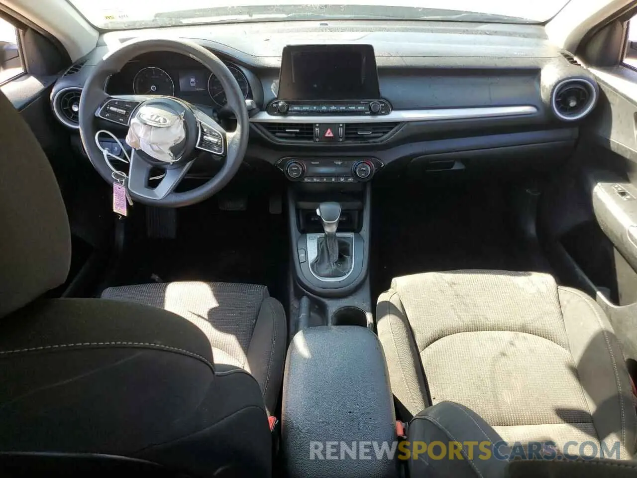 8 Photograph of a damaged car 3KPF24AD0KE108349 KIA FORTE 2019